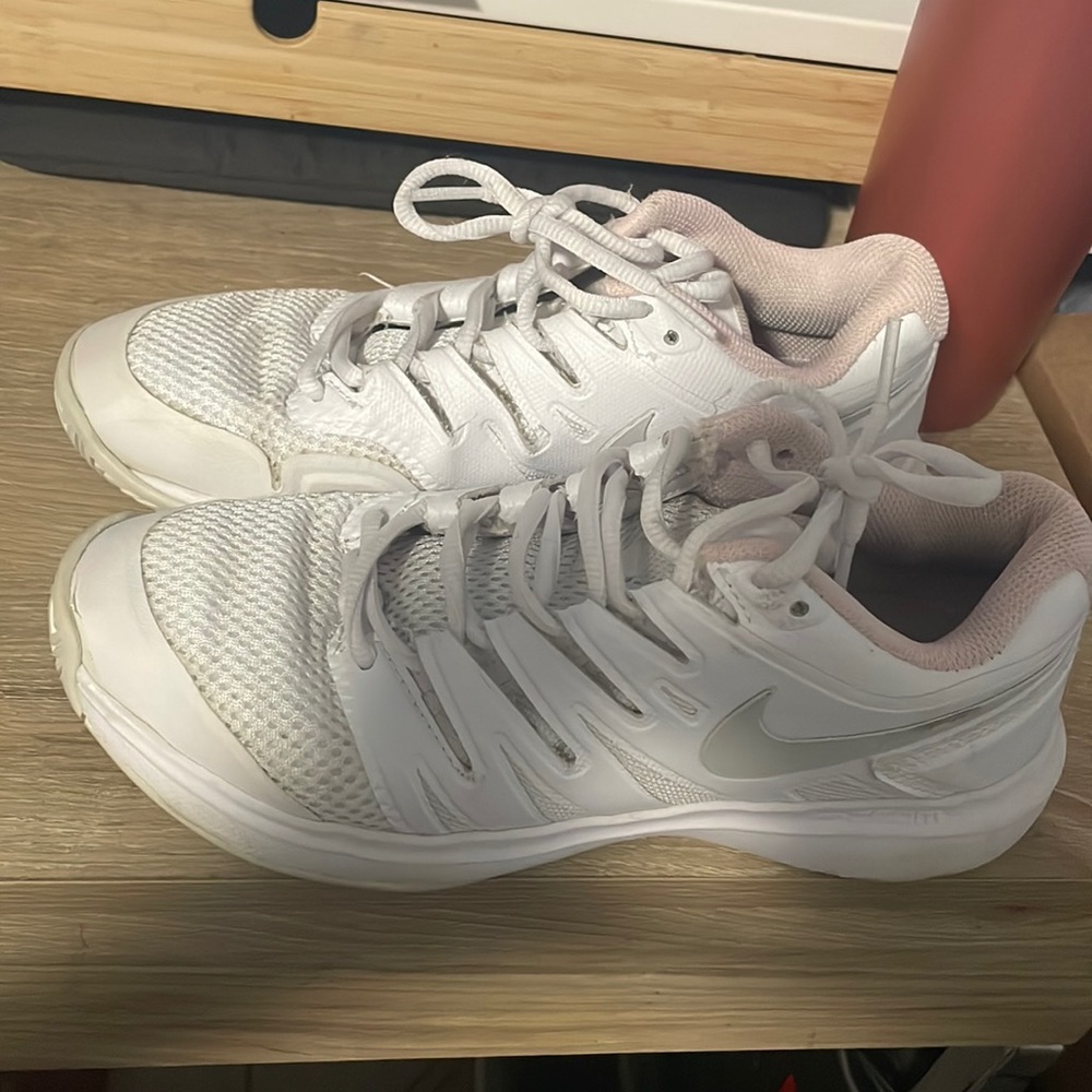 Nike Zoom training shoes - women’s 7 or 5Y